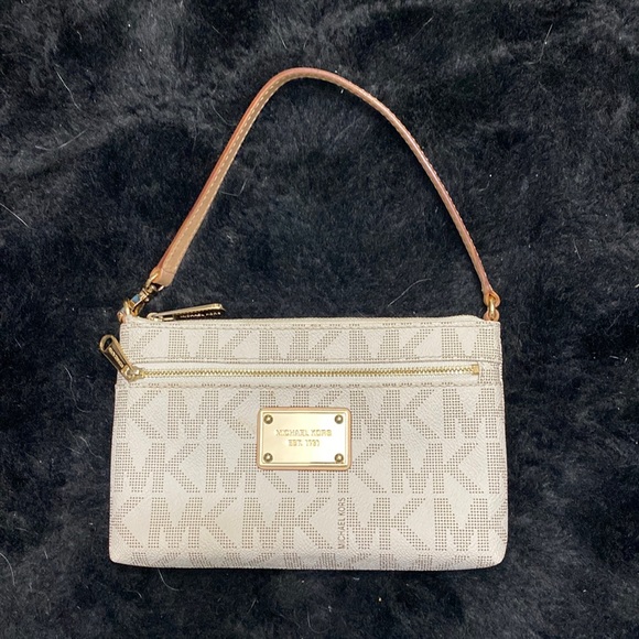 MICHAEL Michael Kors Handbags - MICHAEL KORS CREAM WRISTLET